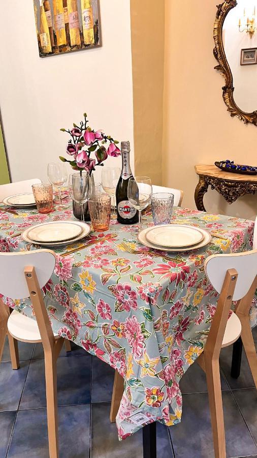 Al Bicerin Apartment, In Historical Center Of Turin Exteriör bild